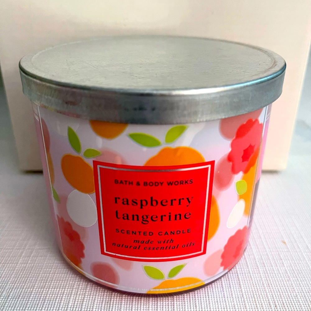 Bath & Body Works 3 Wick Candle-Raspberry Tangerine